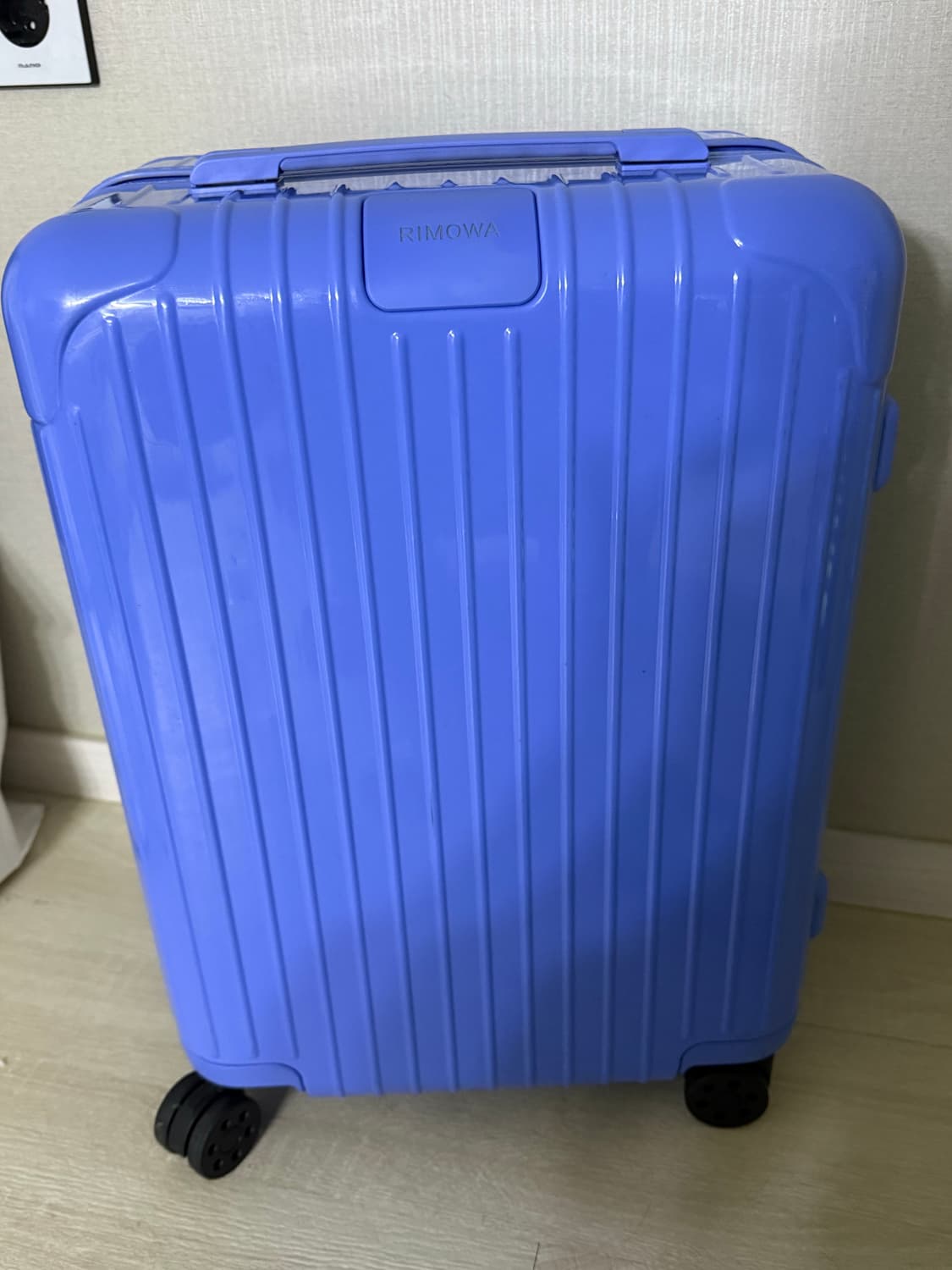 Rimowa 리모와 에센셜 캐빈 상품이미지1