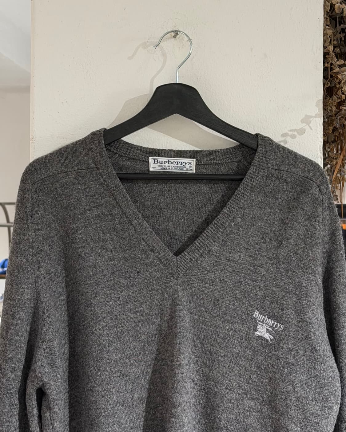 버버리 그레이 램스울 브이넥 니트 상품이미지4