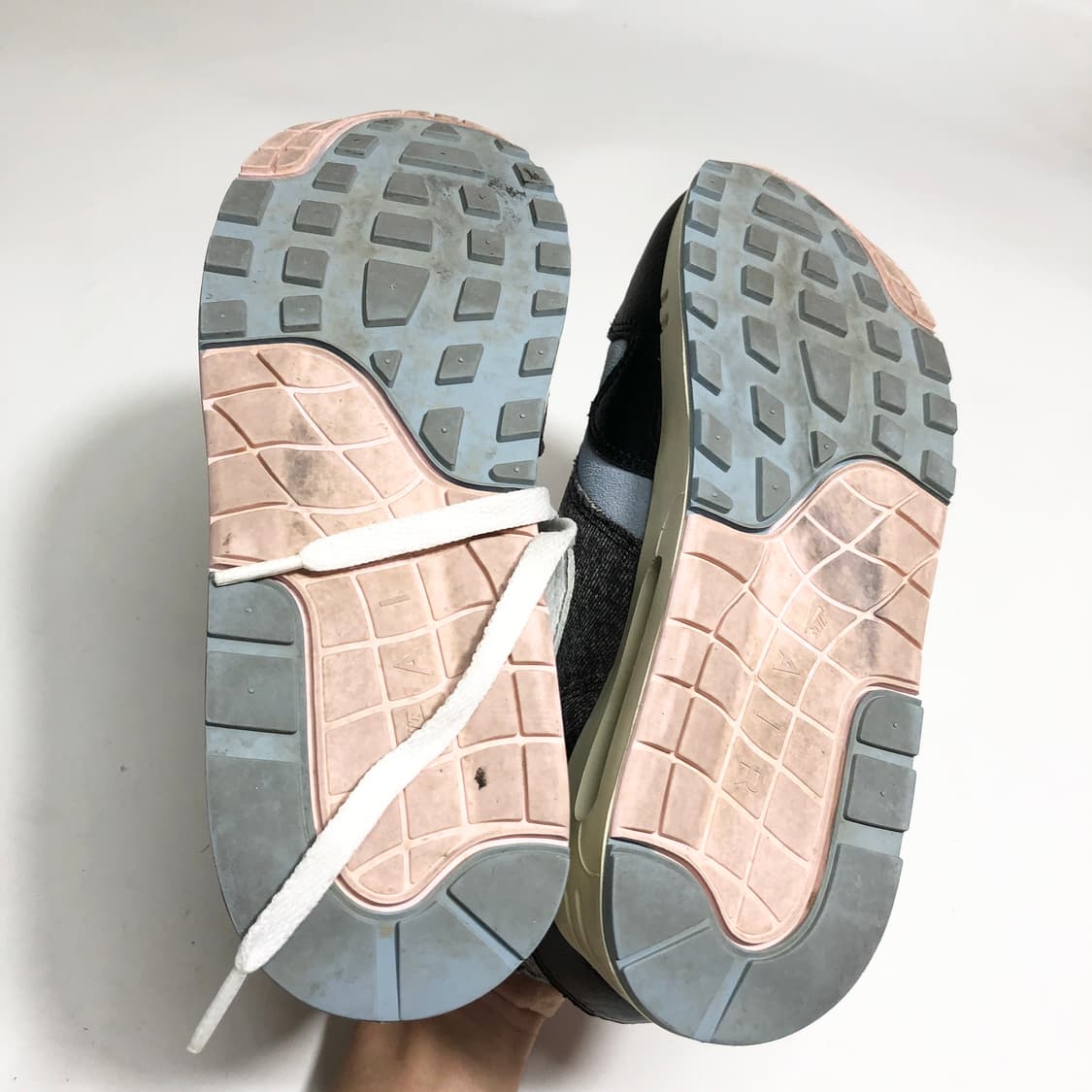 나이키 에어맥스 1 스니커즈 250 상품이미지7