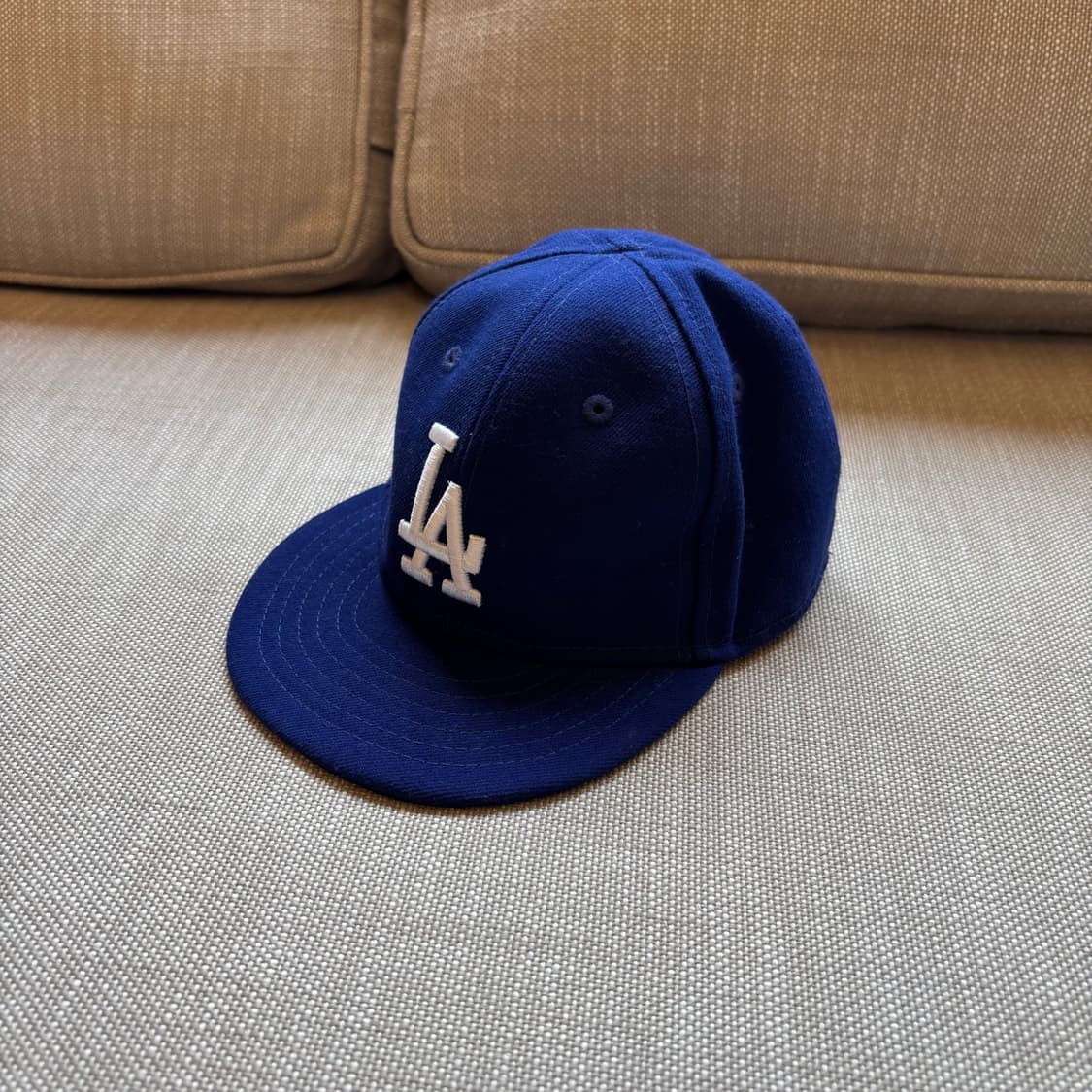 뉴에라(New Era)의 59FIFTY 라인 블루 볼캡 아동용 상품이미지2