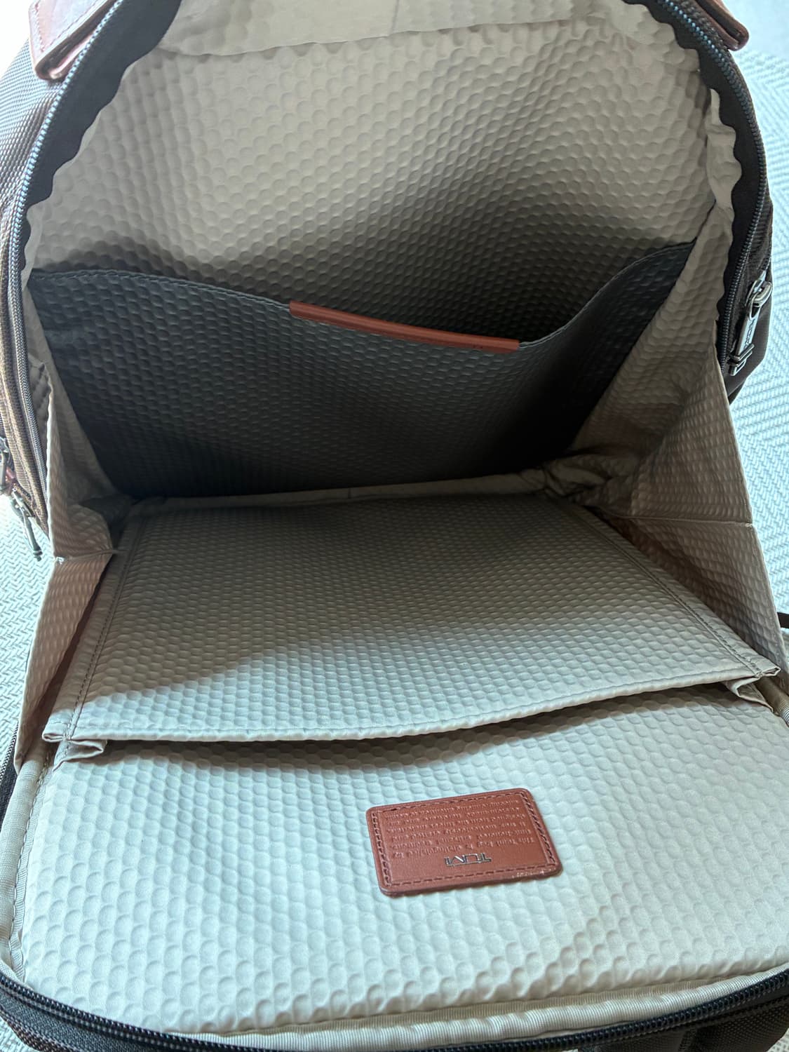 투미(TUMI) 알파 브라보 킹스빌 디럭스 백팩 에스프레소 상품이미지6