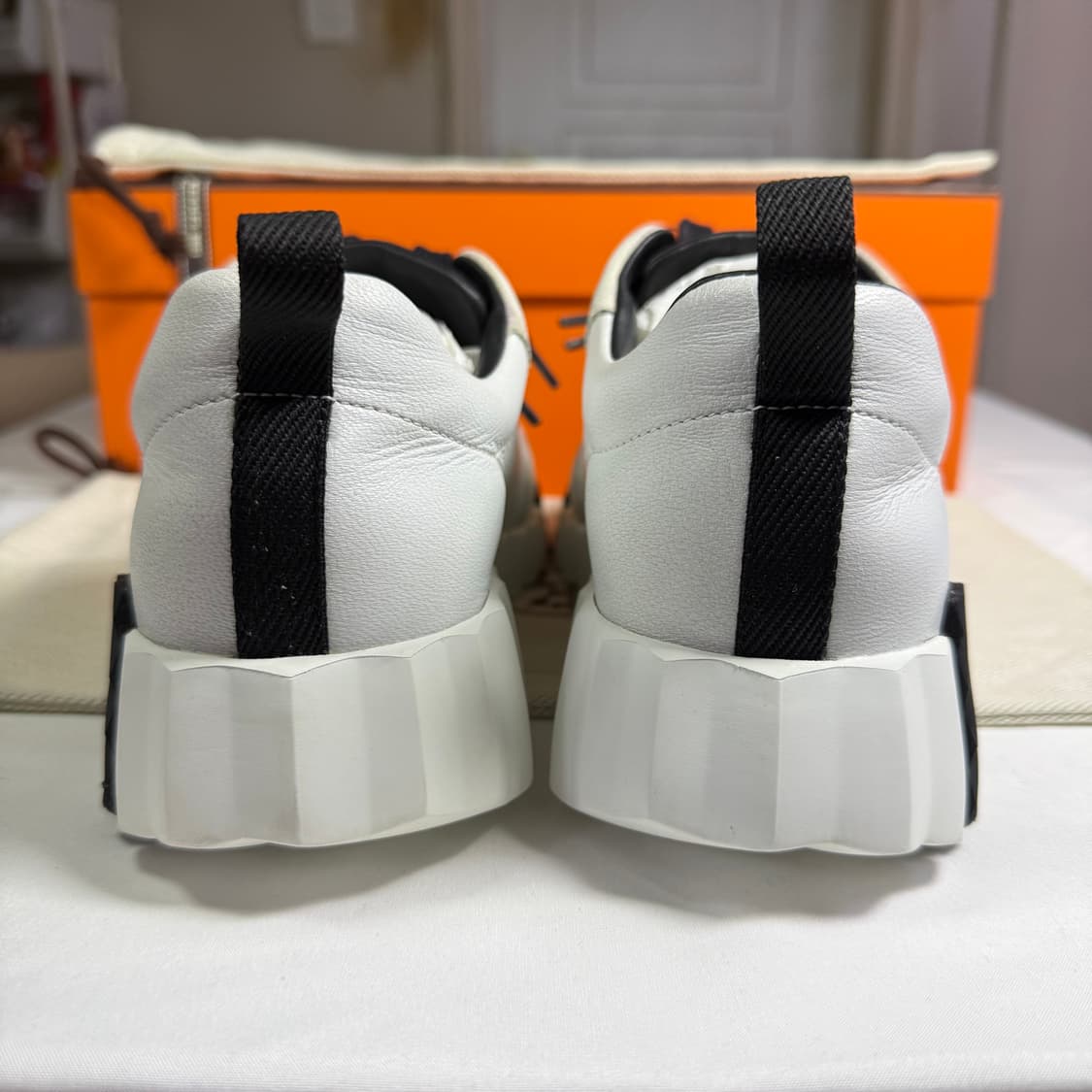 [풀구성,39.5사이즈] 에르메스 바운싱 스포츠 스웨이드 스니커즈 상품이미지7