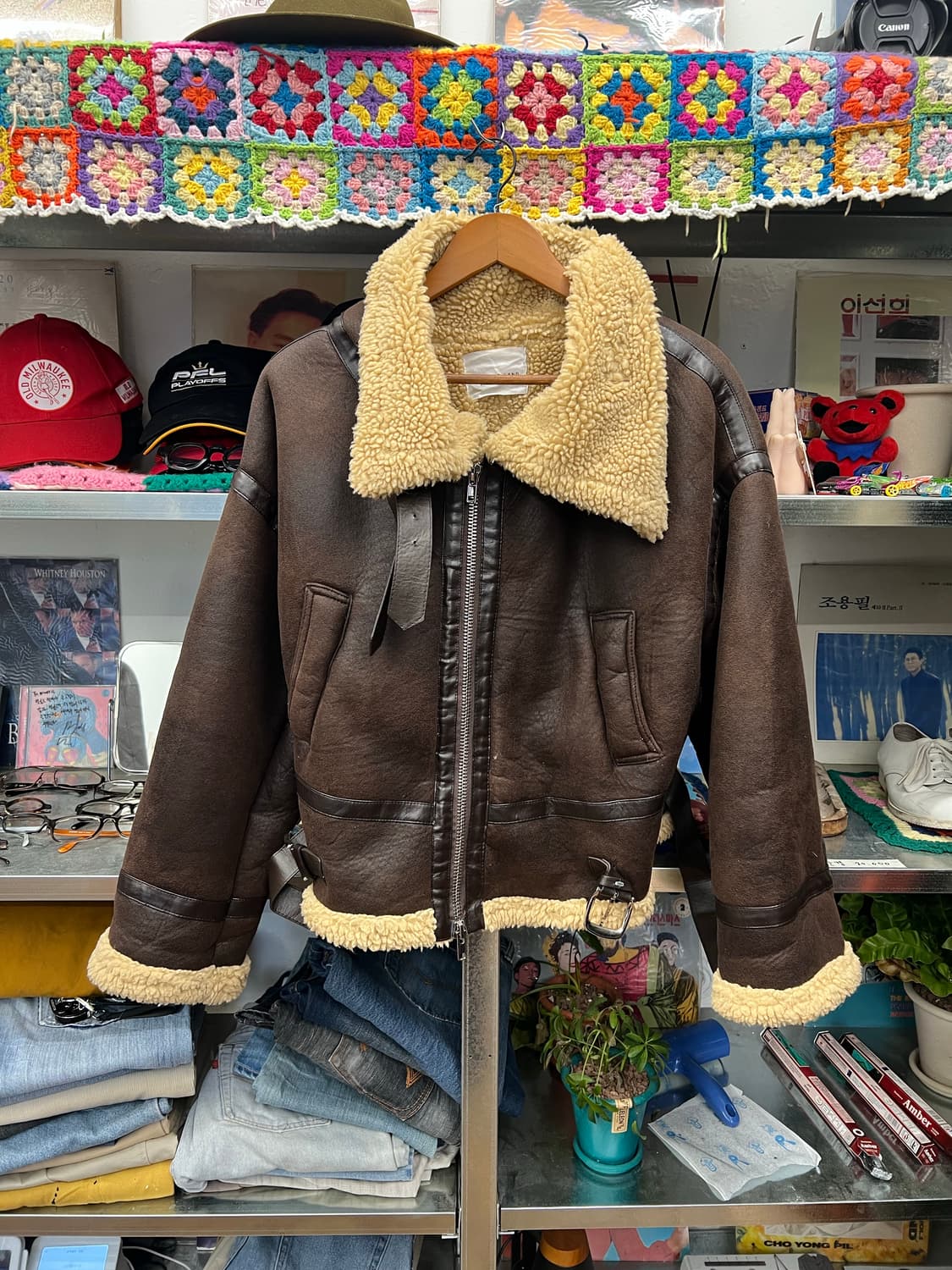 Shearling Faux Leather B-3 Jacket  상품이미지2