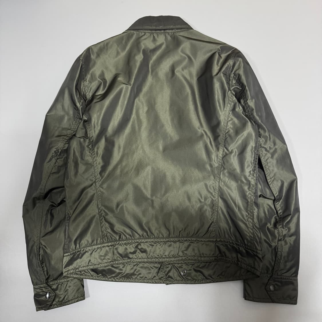 디젤(DIESEL) 다크올리브 폴리에스터 레이온 혼방 쇼트 트러커 자켓 상품이미지4