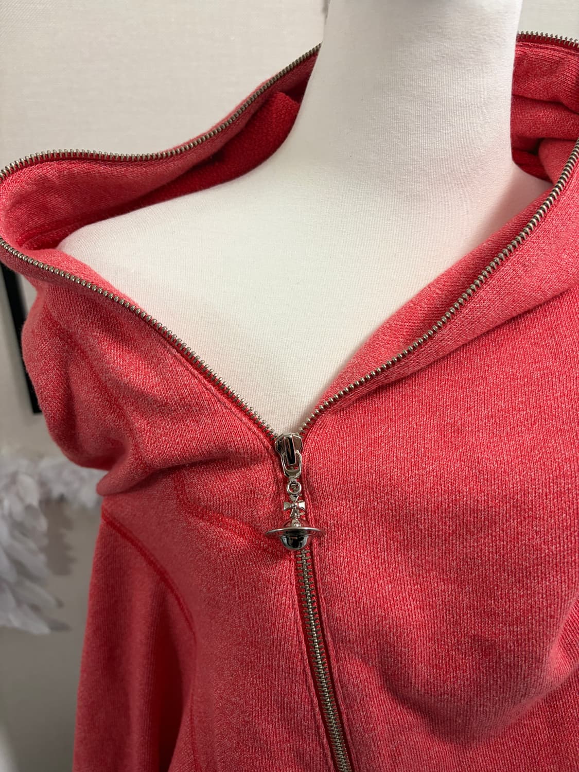 비비안웨스트우드 사선 언발 orb 후드집업 상품이미지5