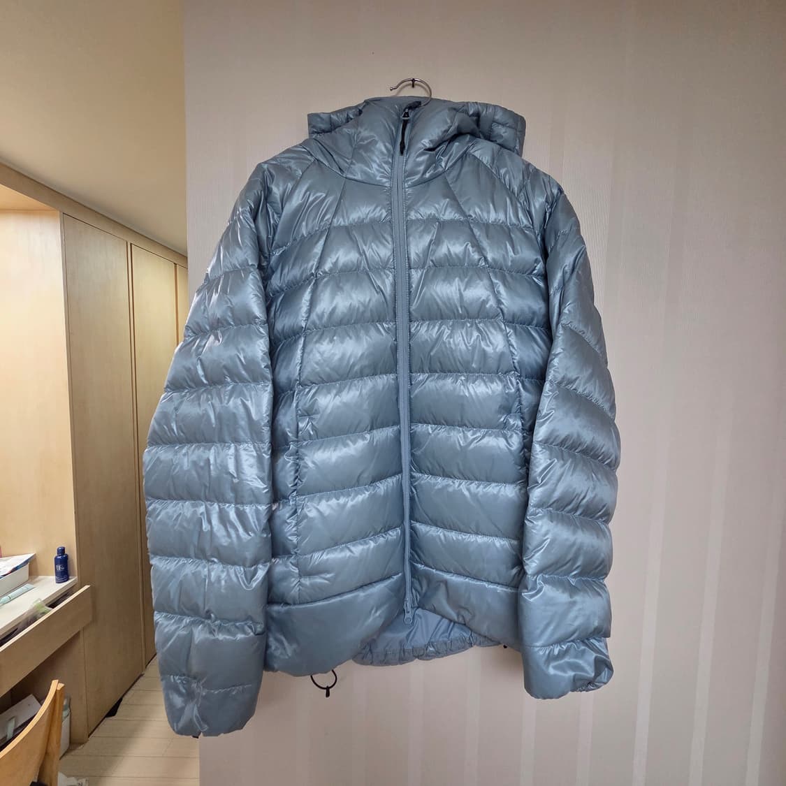 무신사 스탠다드 아이언 라이트 다운 패딩 라이트블루 s 상품이미지3