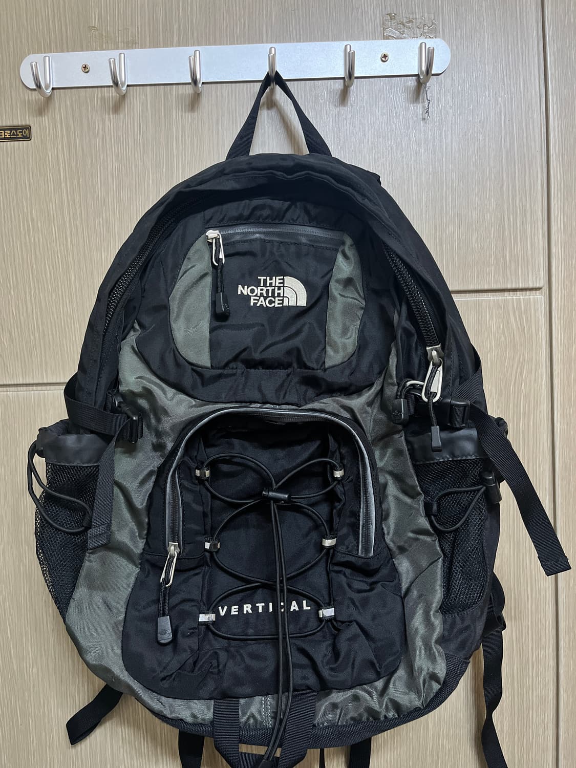 노스페이스 버티컬 백팩 30L 상품이미지1