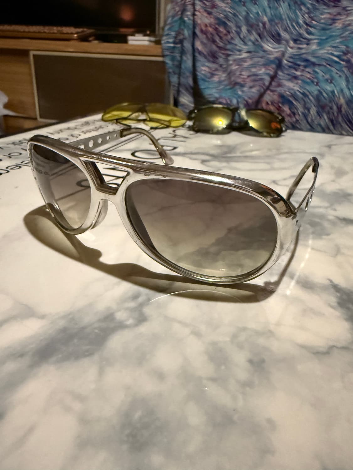 엘비스 프레슬리 스타일 TCB 실버 메탈 프레임 선글라스 상품이미지2