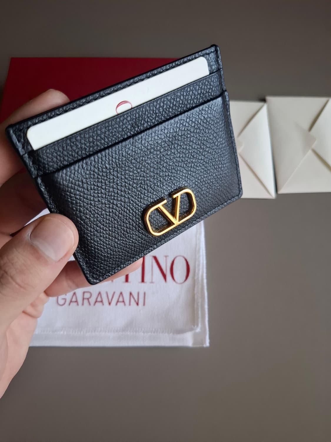 발렌티노 V로고 가라바니 카드지갑 상품이미지2