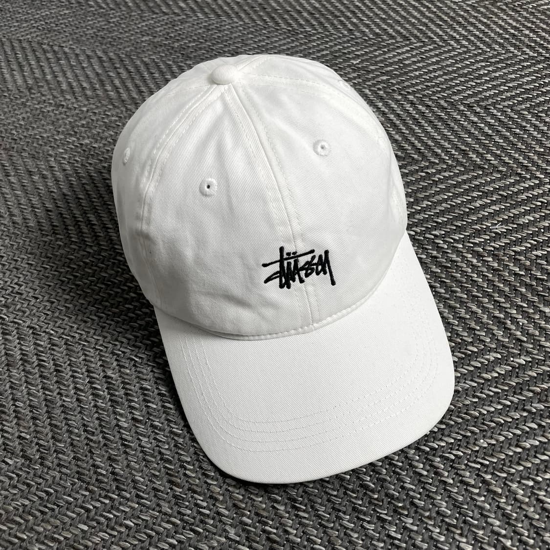 스투시 스탁 로고 자수 볼캡 화이트y 4478 상품이미지1