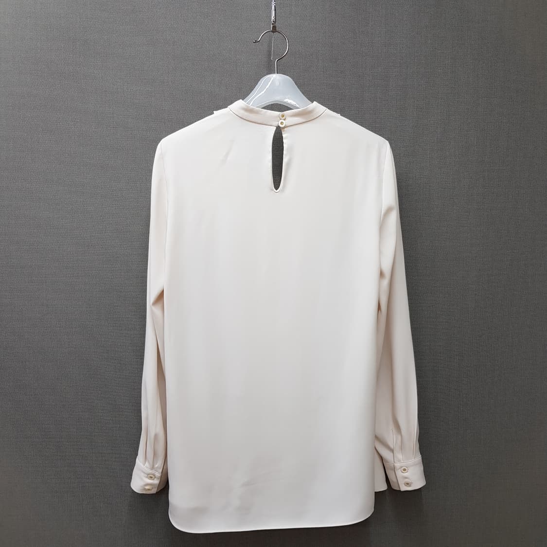 모조에스핀 V넥 스카프 디테일 블라우스 S사이즈 상품이미지4