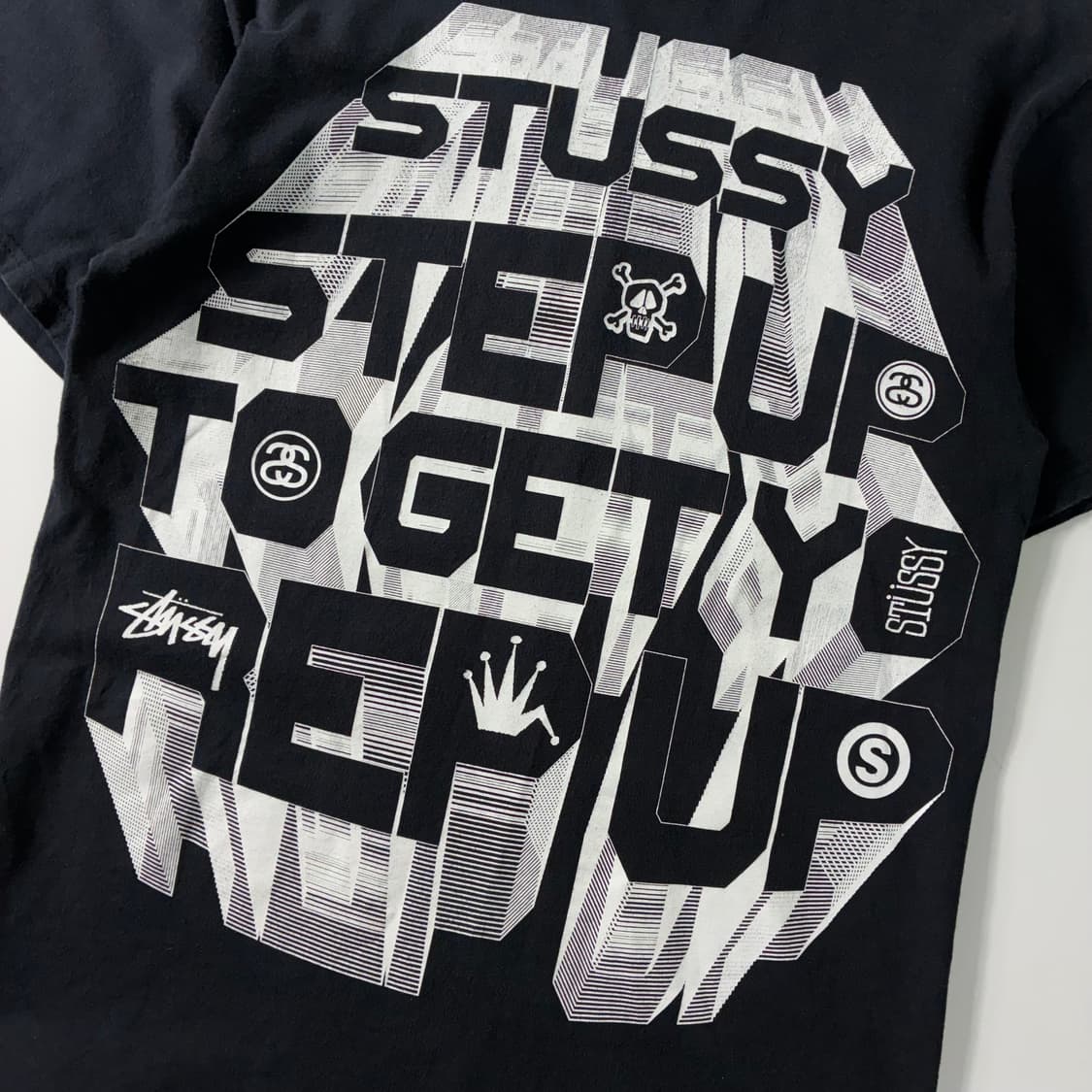 Stussy  스투시 00,s Y2K 3D 그래픽 블랙 반팔 티셔츠 상품이미지3