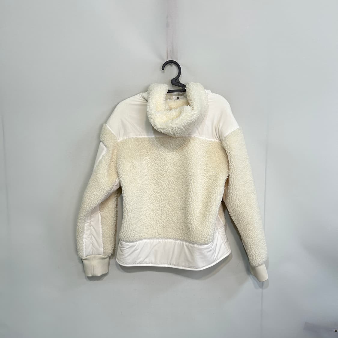 언더아머 여성 후리스 쉐르파 자켓 S  상품이미지3