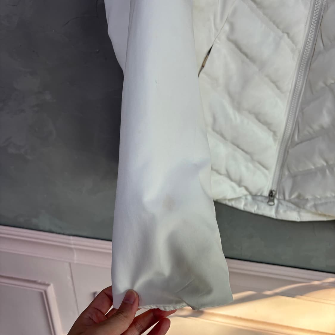 나이키 에어로로프트 경량 패딩 화이트 상품이미지5