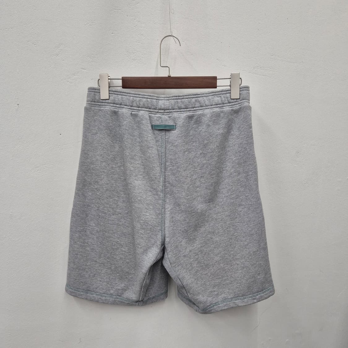 아디다스 에키입먼트 반바지 L 상품이미지4