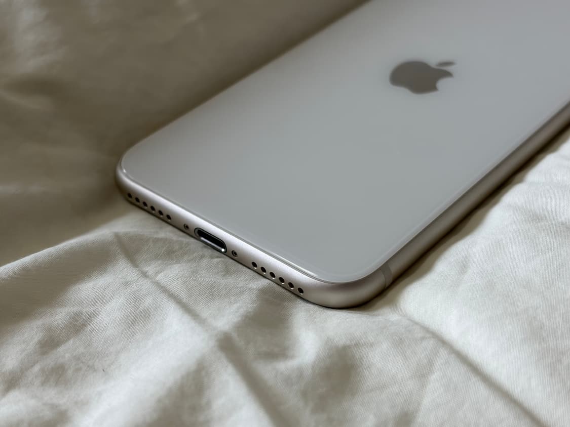 아이폰 SE3 256GB 화이트 A급 상품이미지4