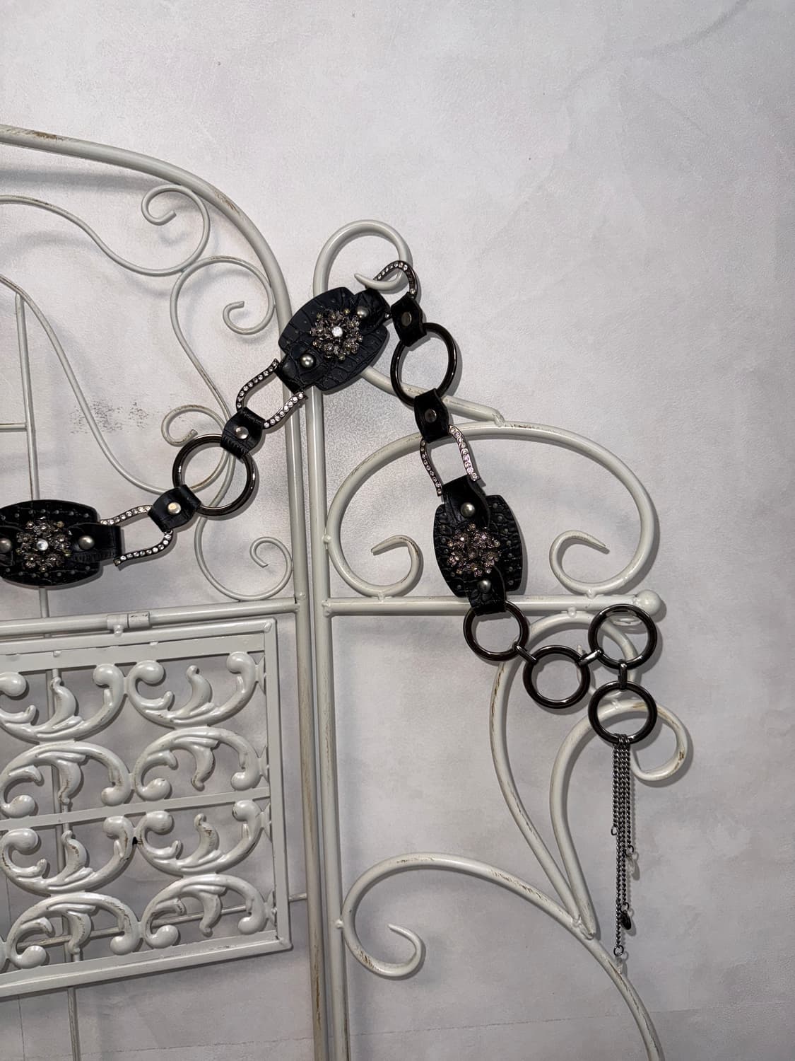 Black oriental floral cubic chain belt 상품이미지3
