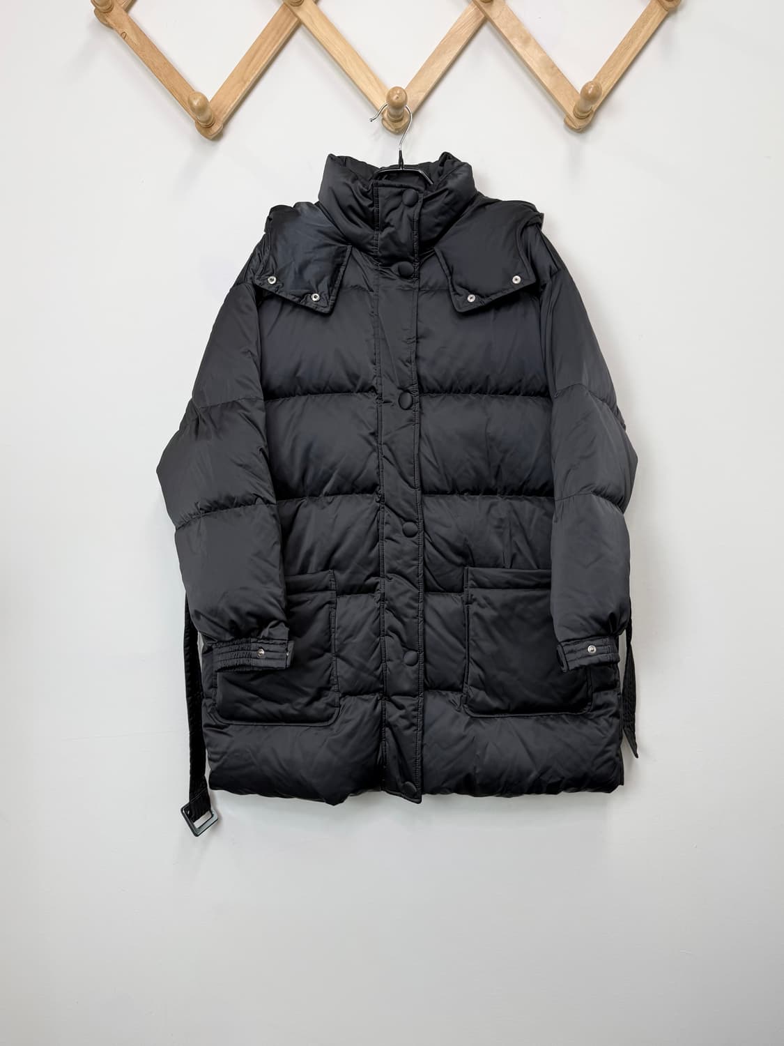 스튜디오 톰보이 벨티드 후드 패딩 상품이미지5