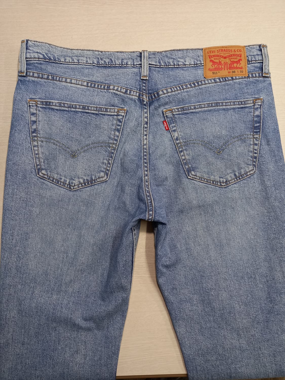 37 리바이스511 워싱 스판 슬림일자진 연청 37-136 상품이미지4