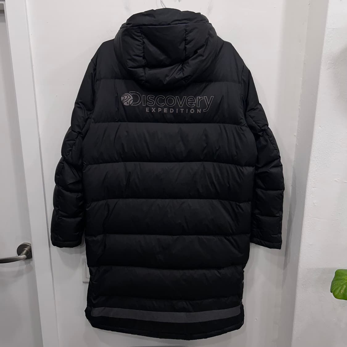 디스커버리 벤치 덕다운 배색 후드 롱패딩 상품이미지5