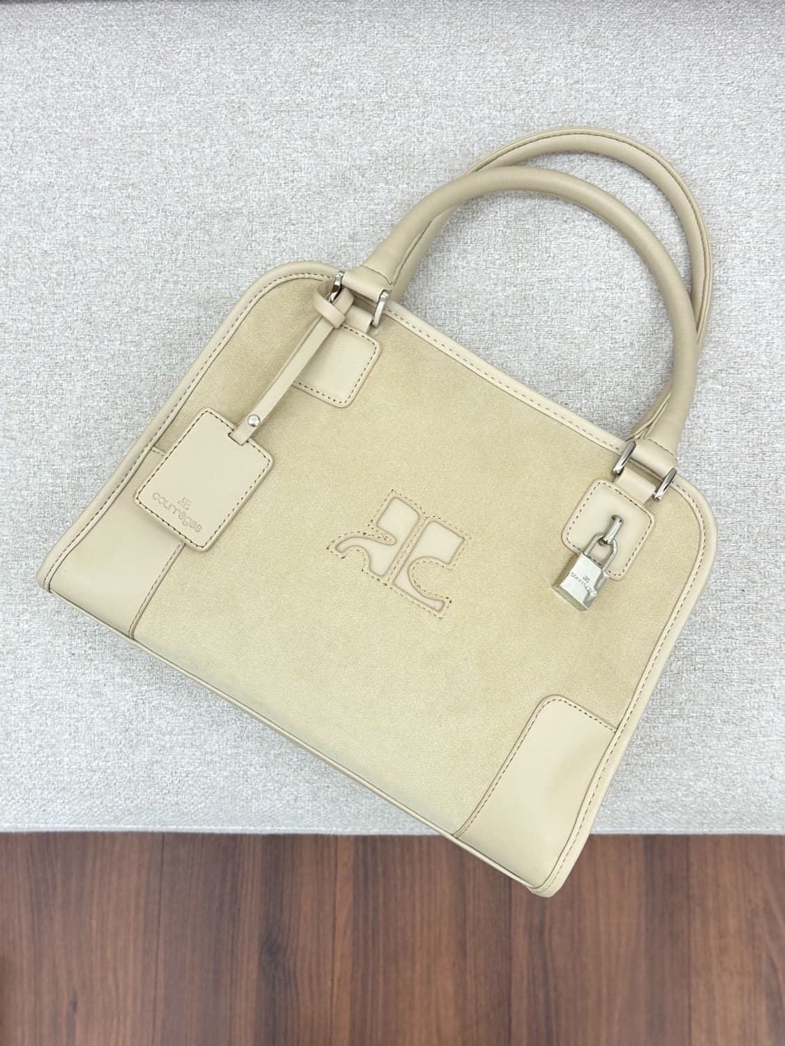 courreges / 꾸레쥬 스웨이드 핸드백  상품이미지1