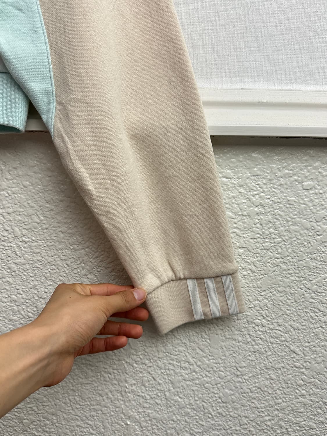 Adidas 컬러 블록 크롭 하프 집업 상품이미지10