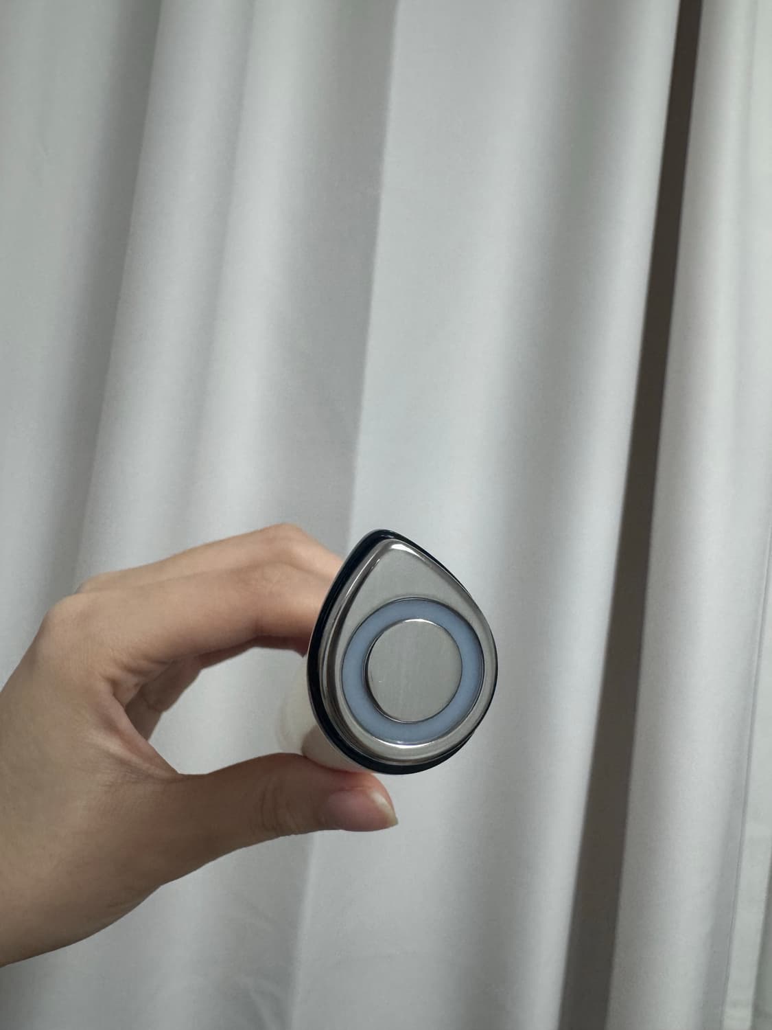 메디큐브 부스터미니플러스+브이롤러 세트 상품이미지3