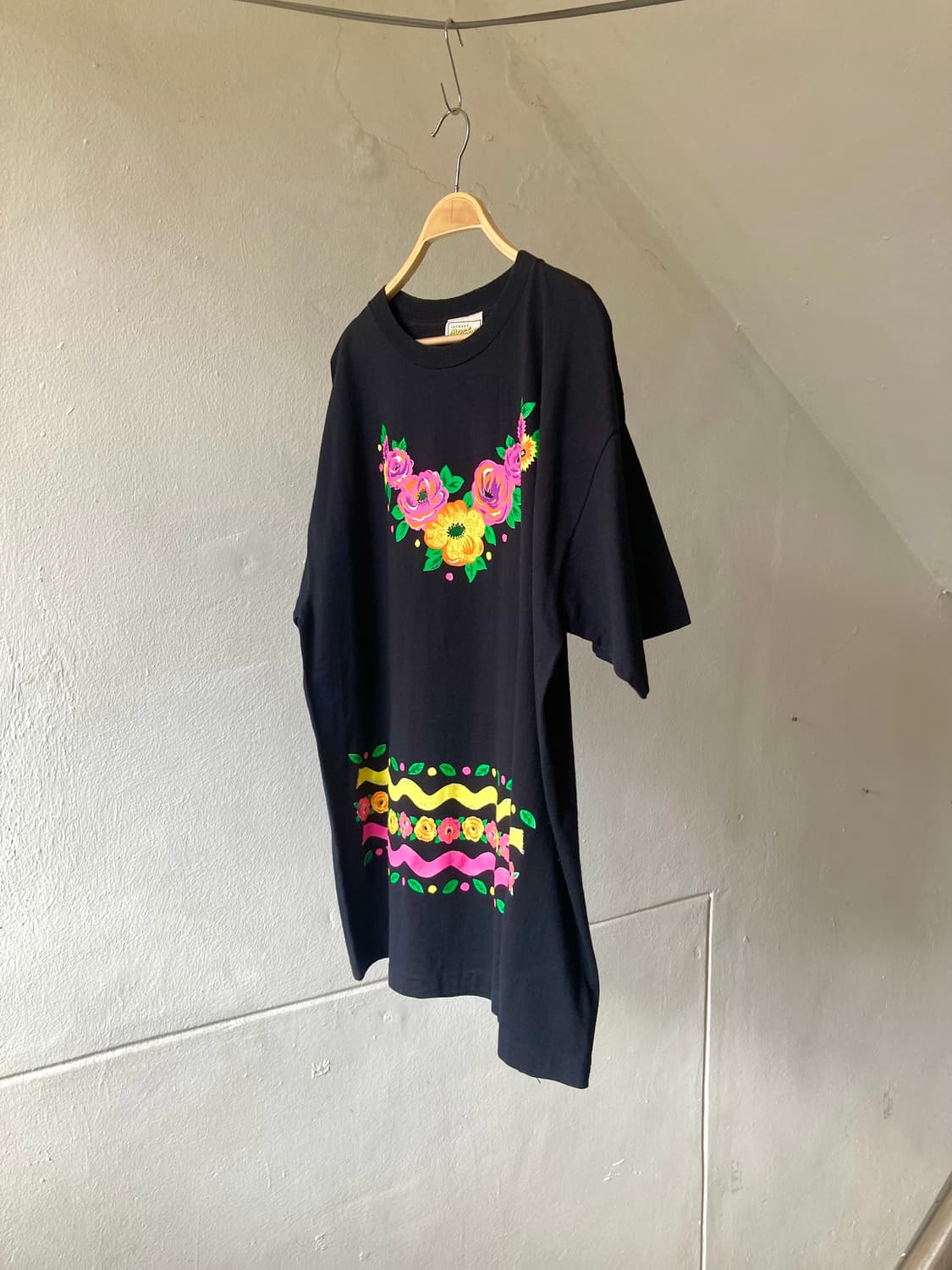 싱글 스티치 플라워 패턴 티셔츠 상품이미지4