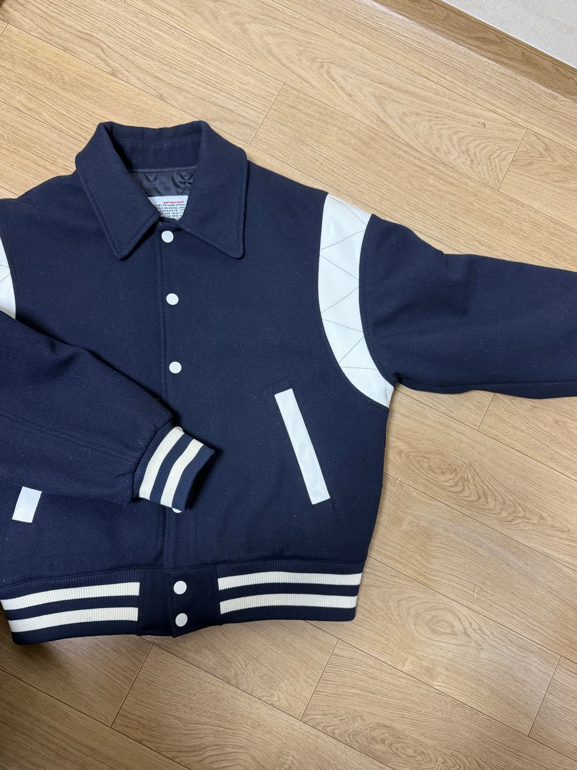 BIRTHDAYSUIT 바시티 자켓 M 사이즈 상품이미지3