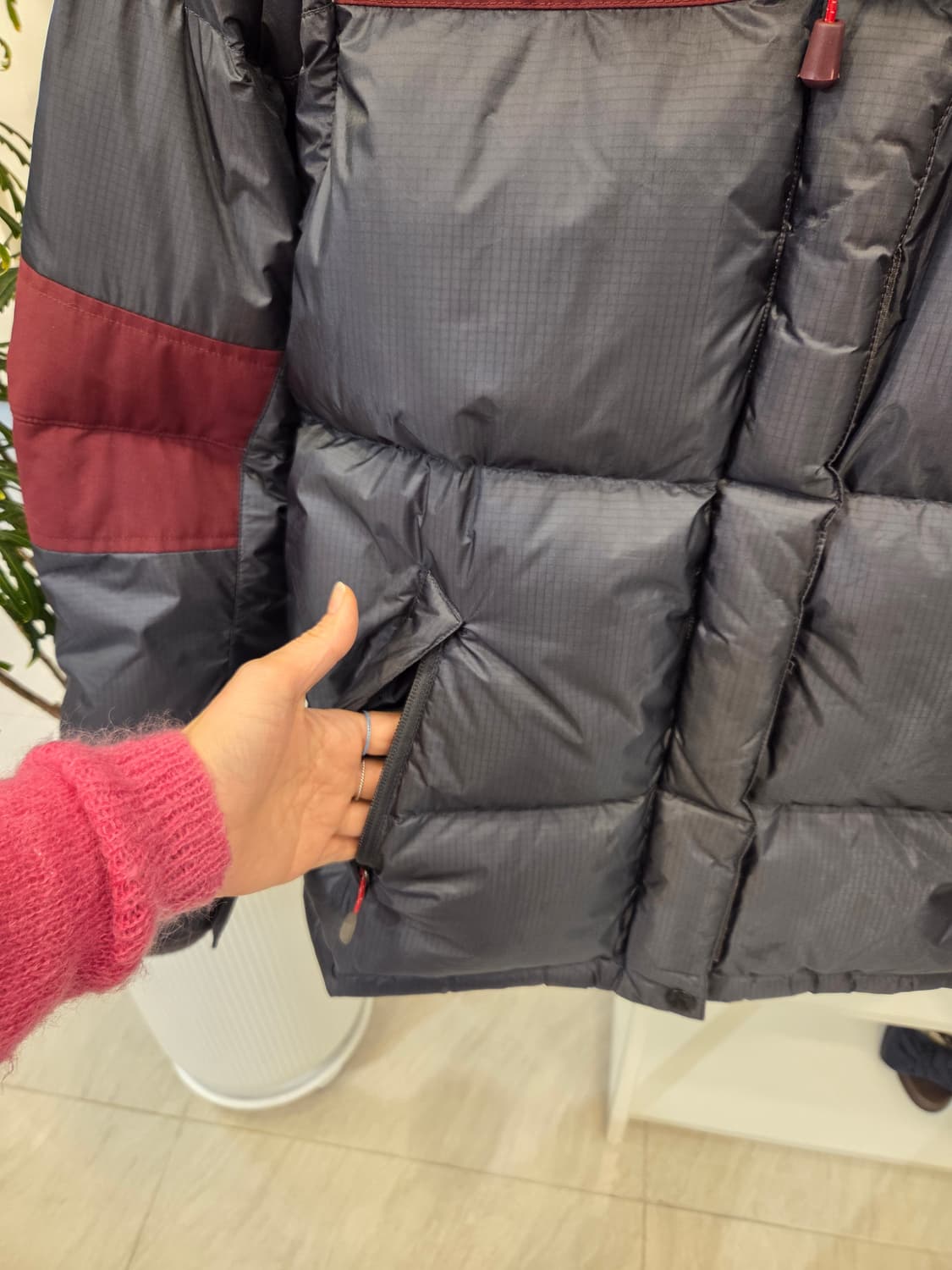 노스페이스 우먼스 윈드 스토퍼 뉴써밋 700 다운패딩 상품이미지5