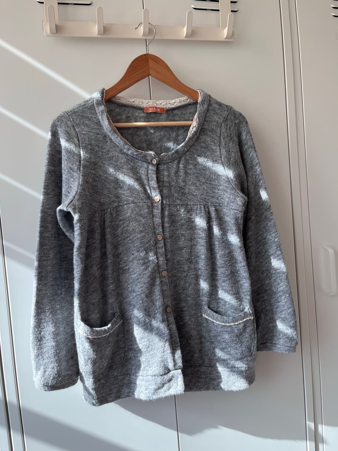 en face 레이스 그레이 셔링 니트 가디건 상품이미지4