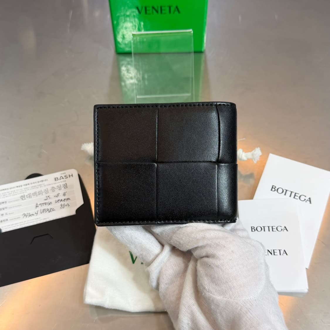 [리오브전포점] 보테가베네타 인트레치아토 레더 카세트 반지갑 상품이미지3