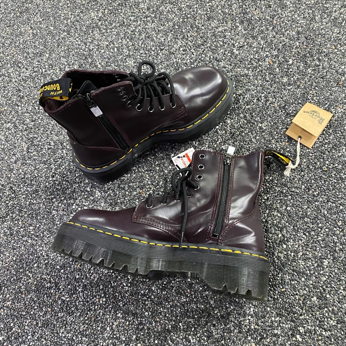 닥터마틴 제이든 8홀 워커 B3575 상품이미지3