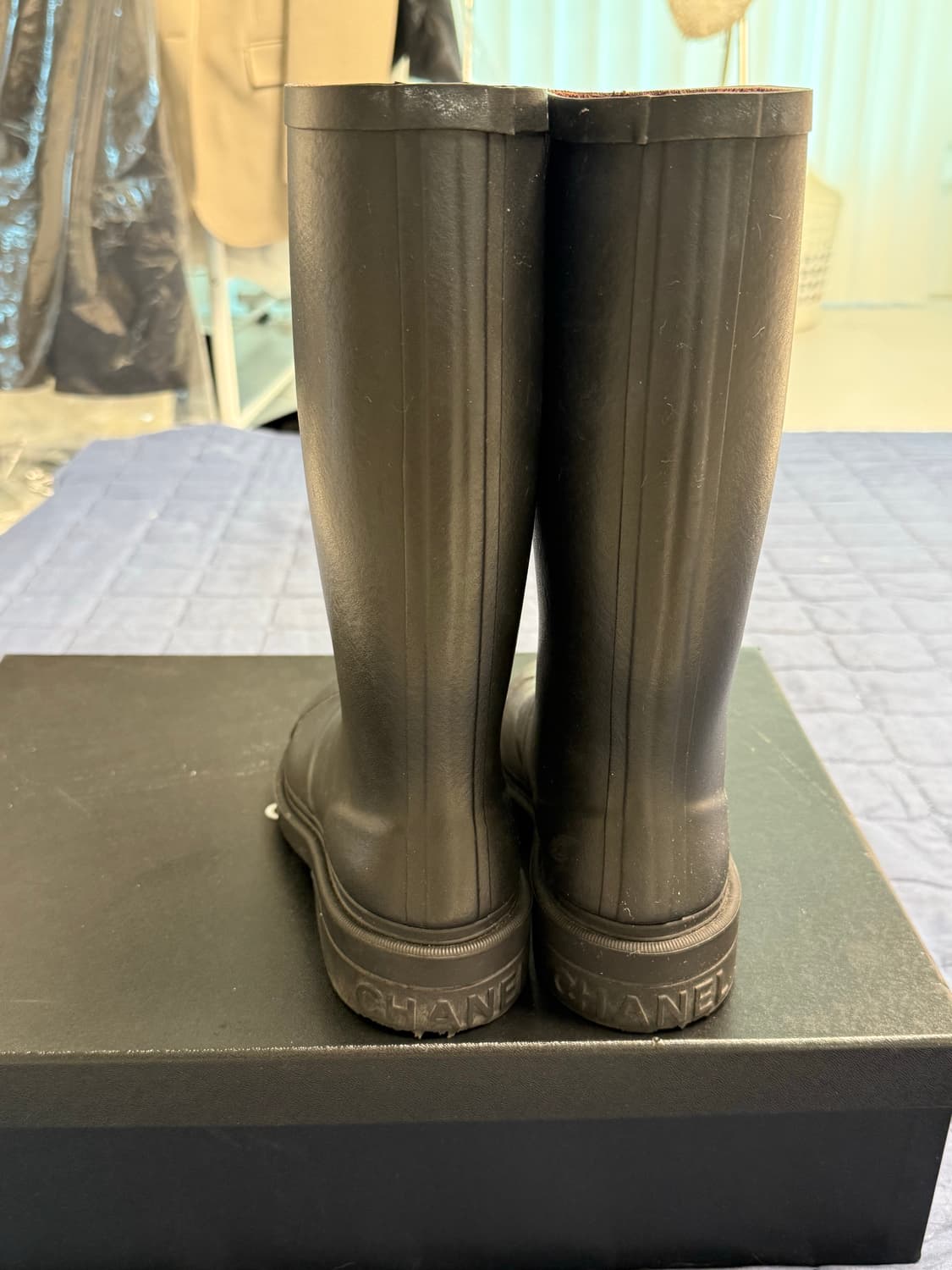 샤넬 카우 초크 레인부츠 38 상품이미지6