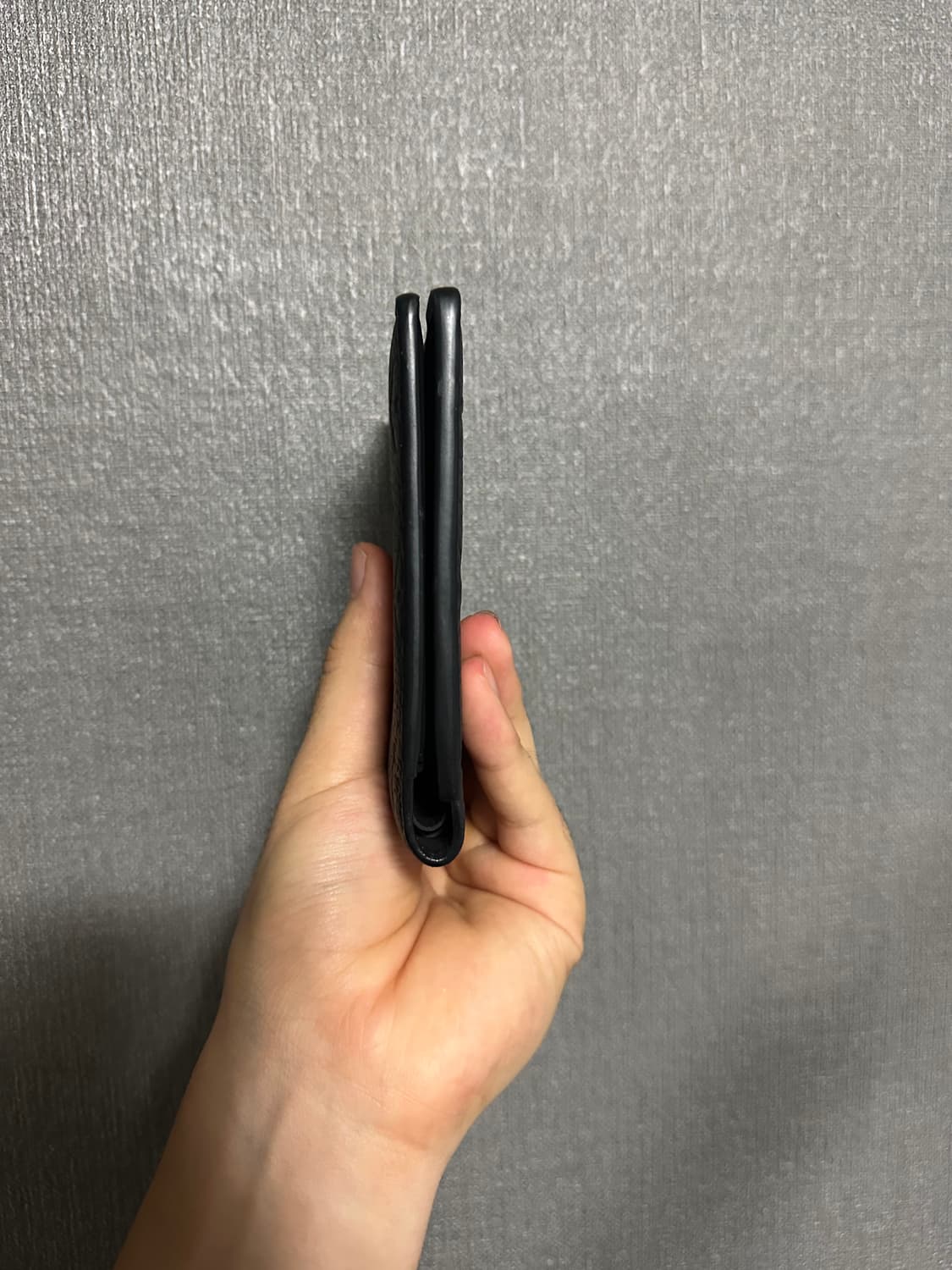 루이비통 토뤼옹 쉐도우 반지갑 상품이미지4