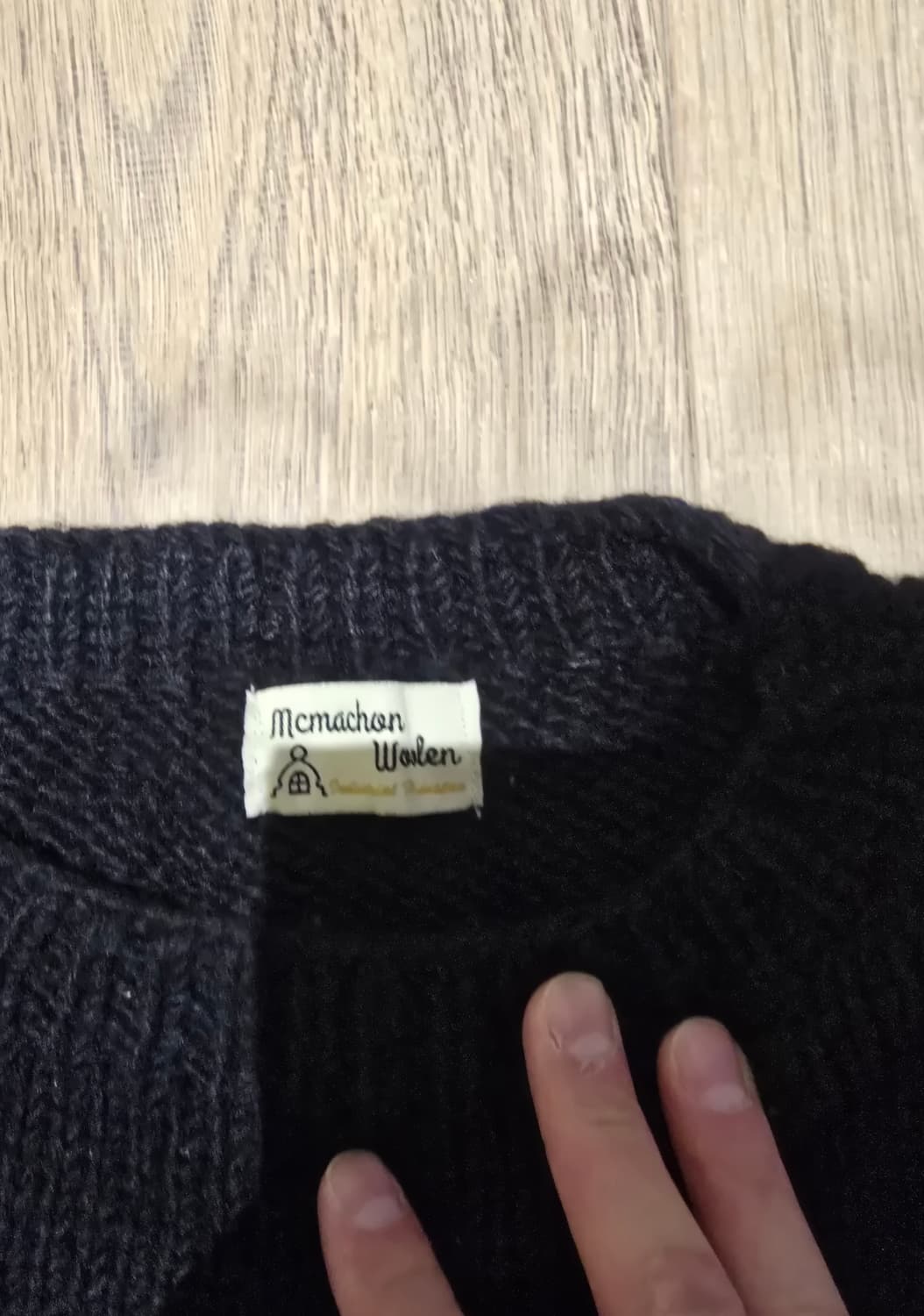 Mcmachon Woolen 블랙 울 니트입니다.  상품이미지2