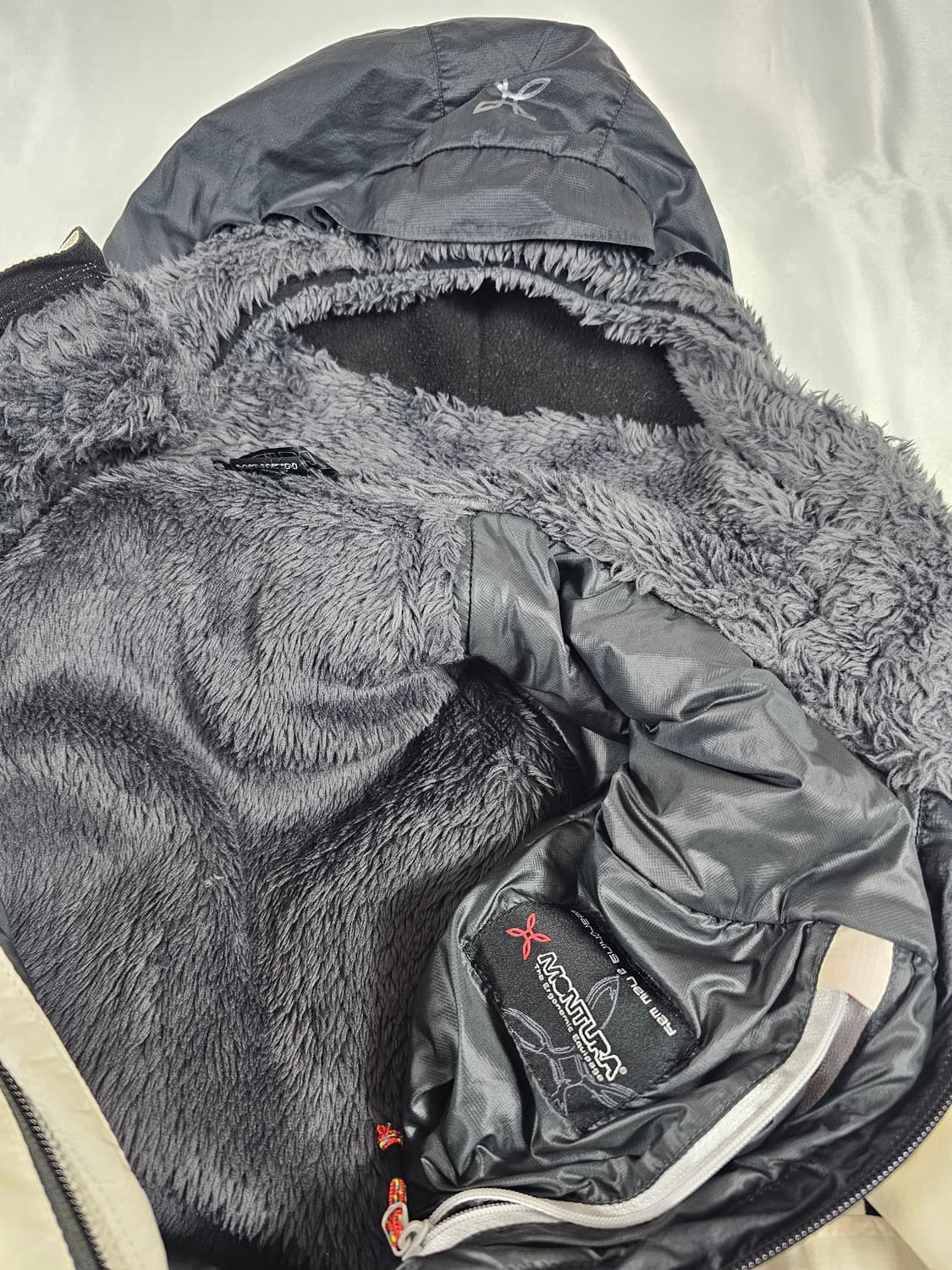 몬츄라네비스 상품이미지10