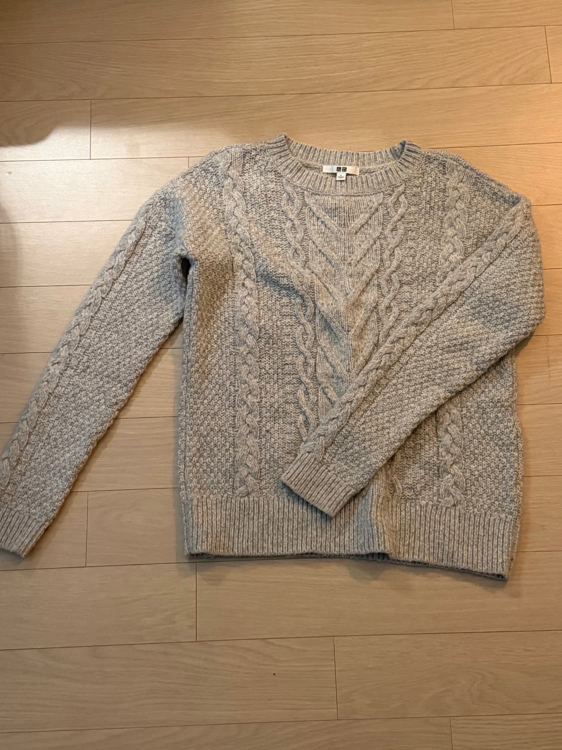 유니클로 니트 상품이미지1