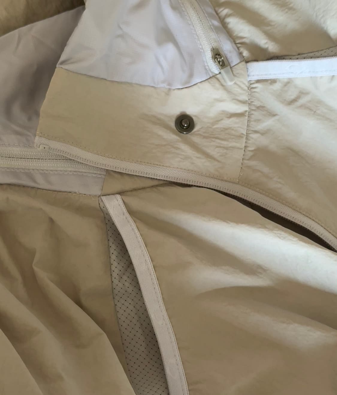 미스치프 테크 쉴드 윈드프루프 후드 자켓 라이트 그레이 상품이미지4