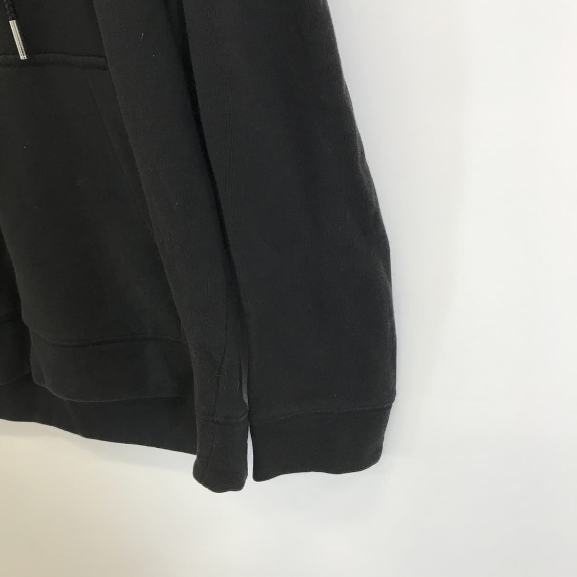 캘빈클라인 CK 상위라인 블랙 후드티셔츠 [M] 상품이미지2