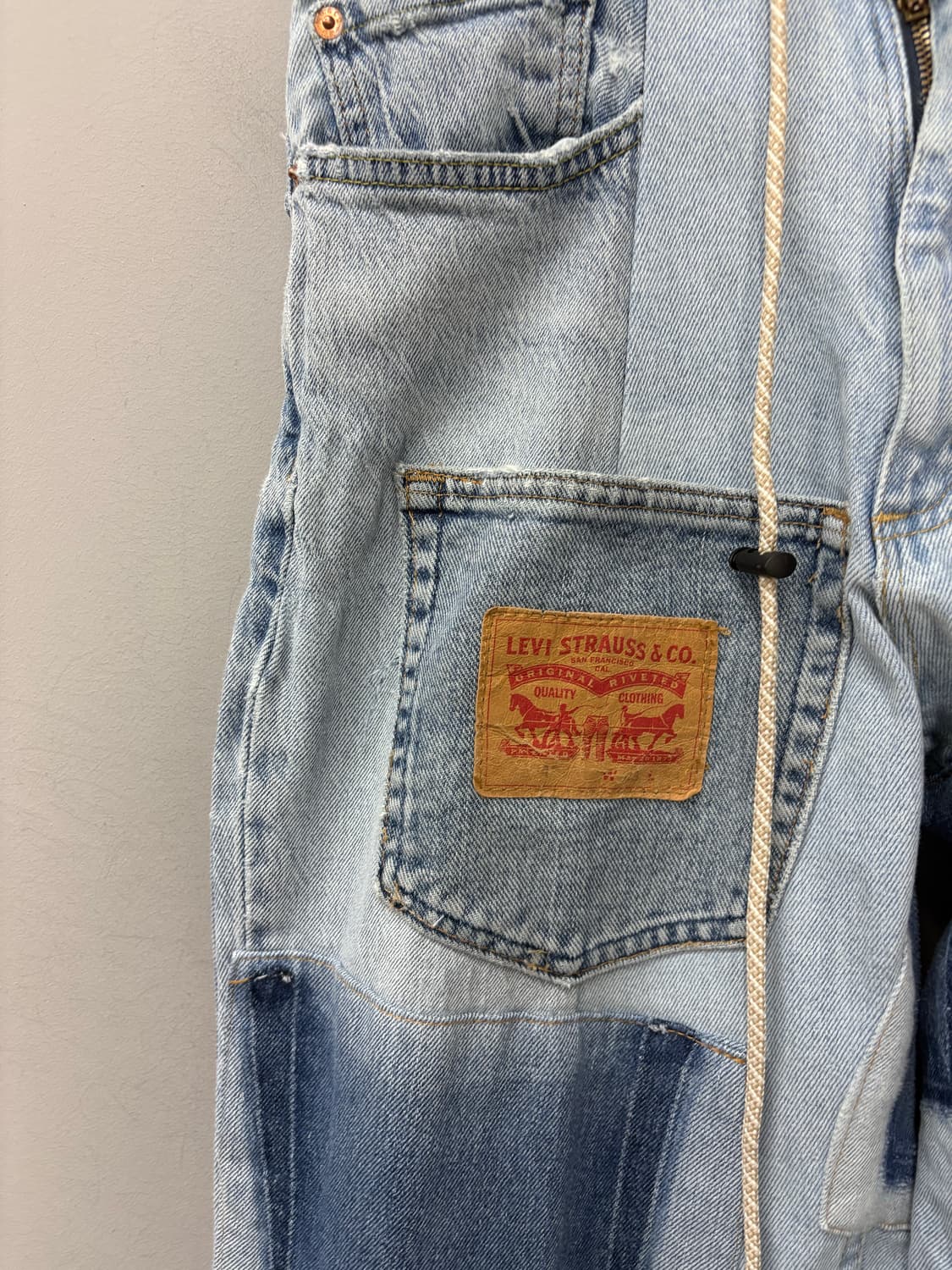 리바이스 패치워크 커스텀 데님 팬츠 A2741 상품이미지5