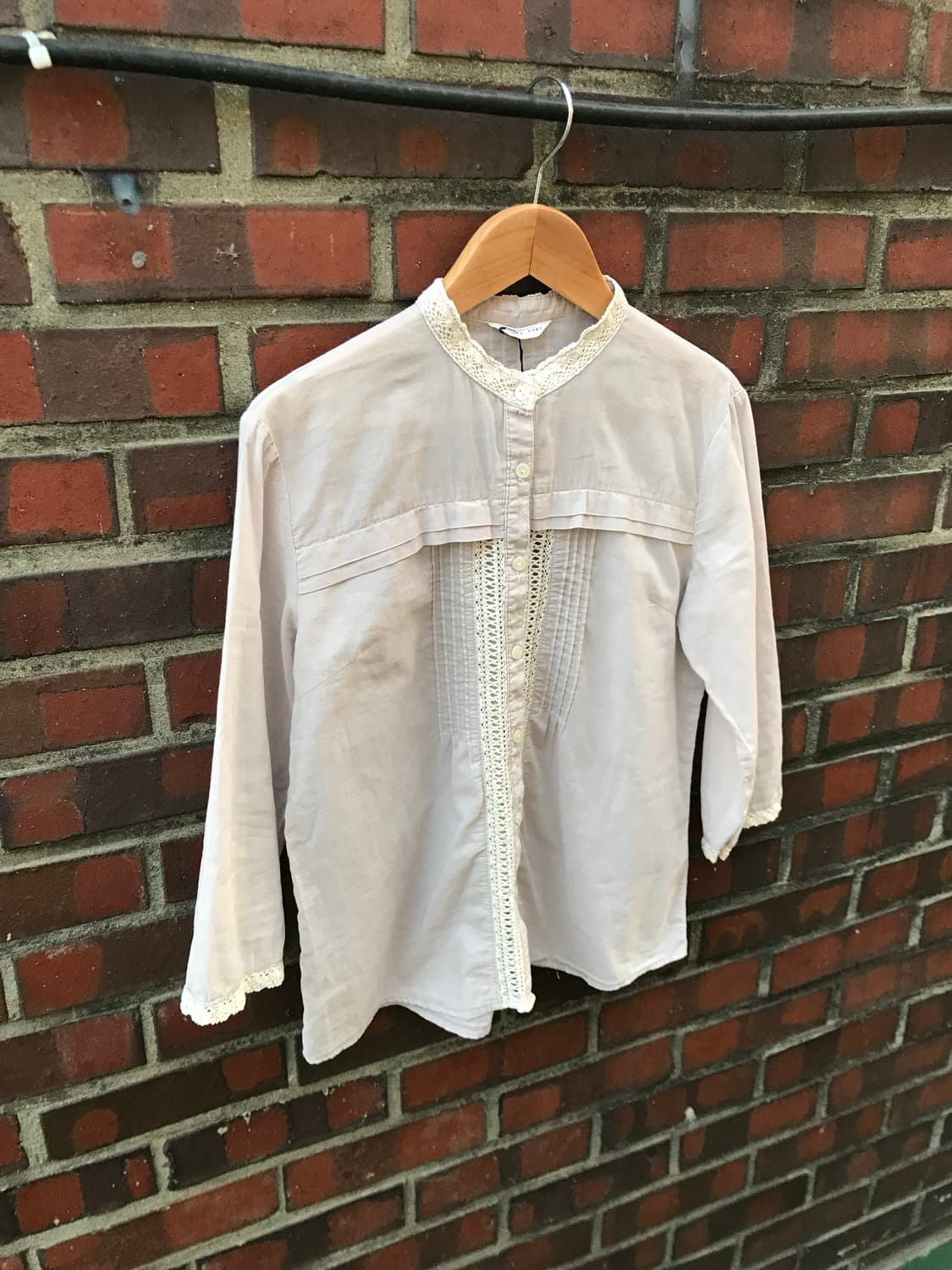 Vintage lace shirt 상품이미지1