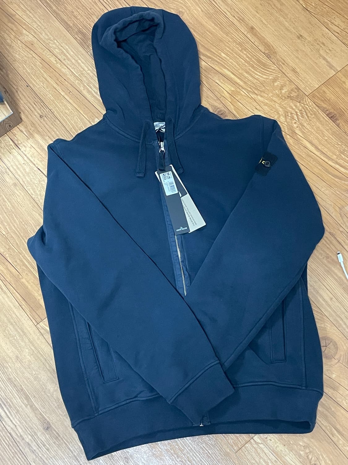 (새상품)스톤아일랜드 25fw 후드집업 네이비색상m 상품이미지1