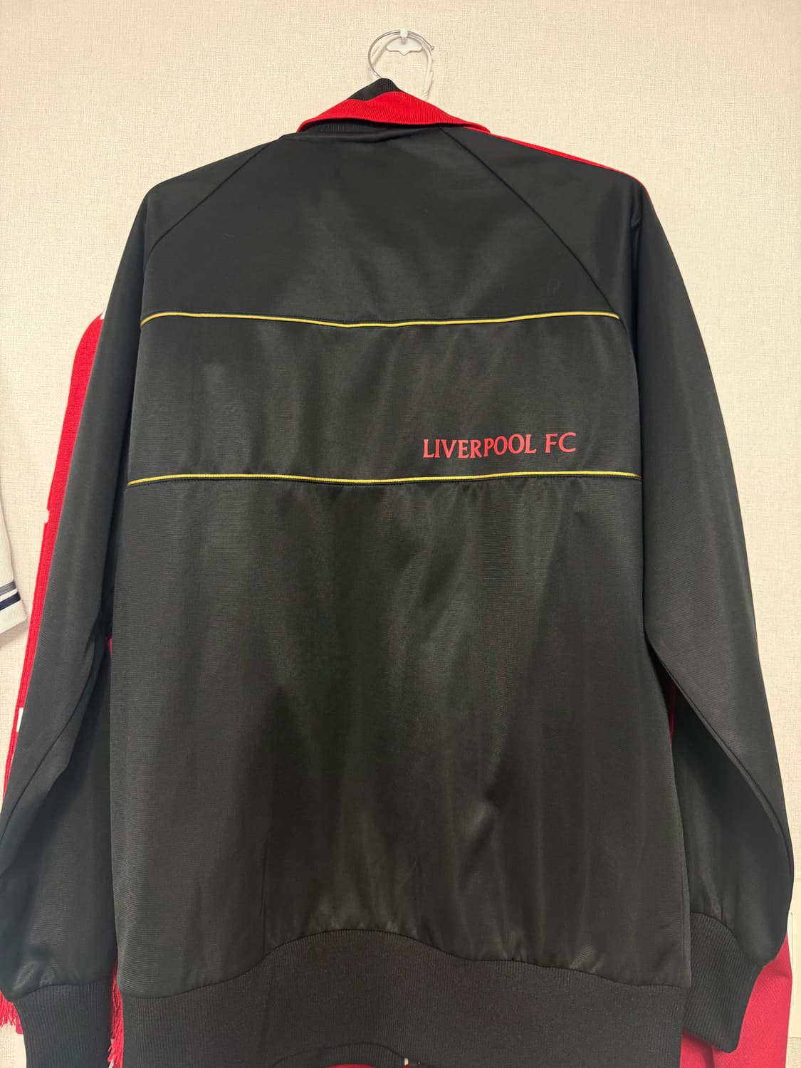 09-10 리버풀 삼선 시그니처 로고 트랙탑 져지 블랙&레드 상품이미지3