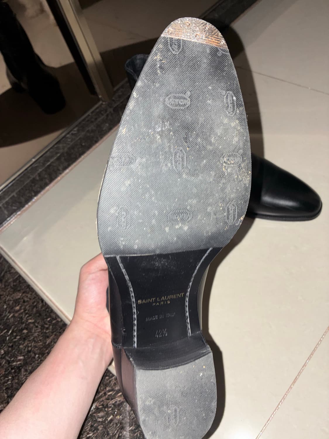 생로랑 와이어트40 42.5사이즈 상품이미지3