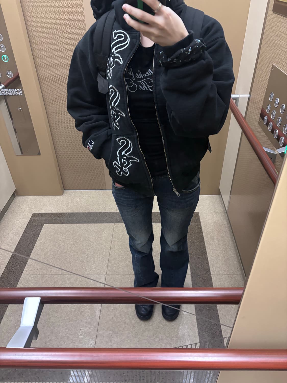 슈프림 x 시카고 화이트 삭스 집 업 후드 스웨트셔츠 블랙 - 25FW 상품이미지5