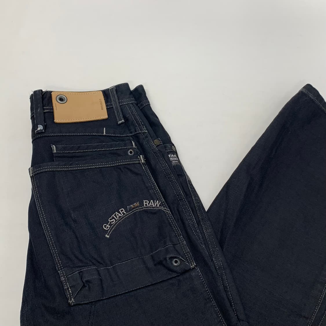 G-STAR RAW 지스타로우 잭 루즈 테이퍼드 코팅진 데님팬츠 (31) 상품이미지2
