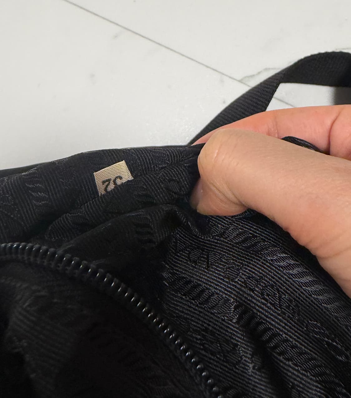 정품 프라다 백팩 미듐 사이즈 상품이미지10