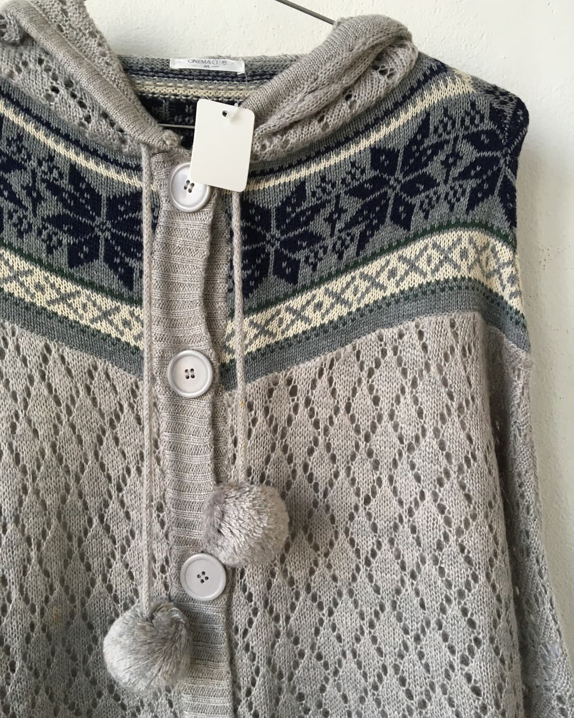 Pom pom snow pattern fringe hood cape 상품이미지5