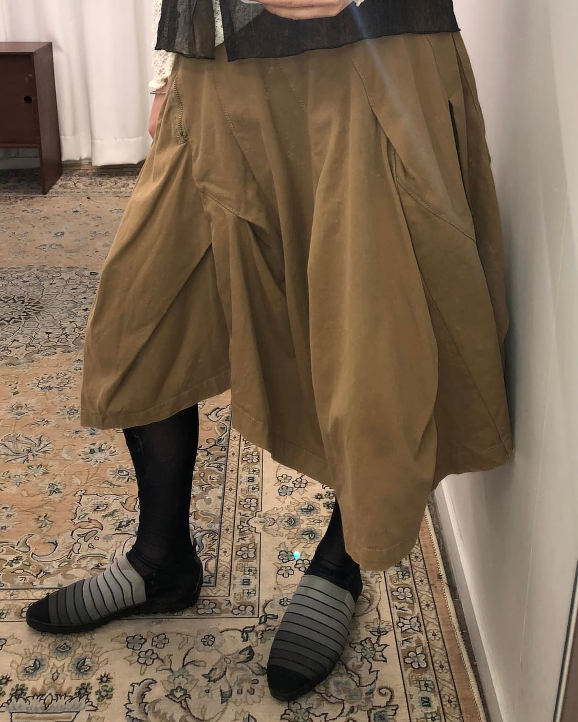 베이지 벌룬핏 스커트 상품이미지4